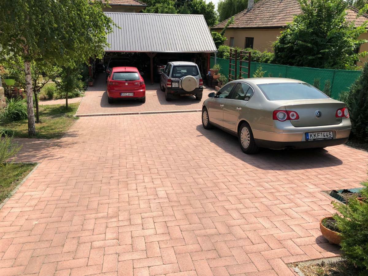 Paros Fahaz Leilighet Balatonföldvár Eksteriør bilde